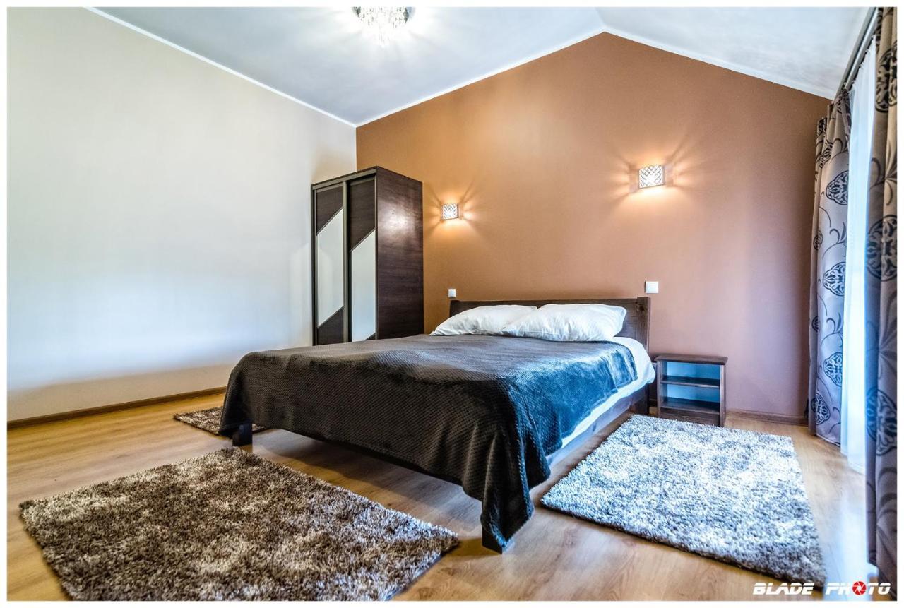 Hotel Warka Bagian luar foto