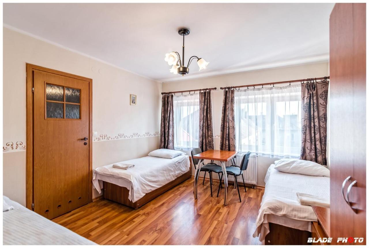 Hotel Warka Bagian luar foto