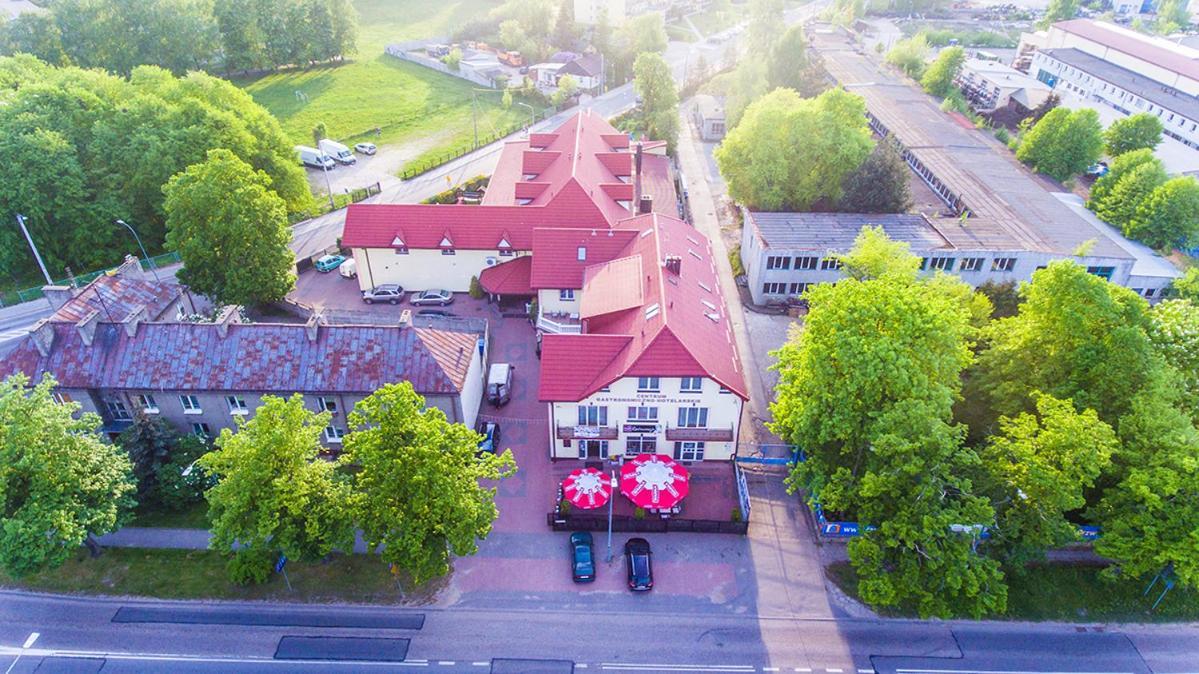 Hotel Warka Bagian luar foto
